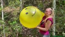 Blow2Pop huge BSA 17" *smiley* in the forest
