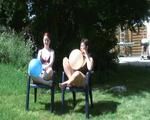 Nadja und Alexia outdoor...