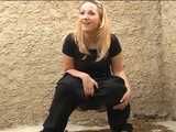 034001 Cindy's First Public Pee