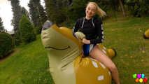 848 Fun in the meadow