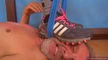 Katrin's painful rubberband-exercises