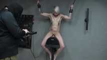 Lola reitet den Sybian