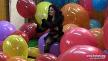 Madame en rouge 25
