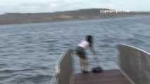 023100 Ewa Also Takes A Pee On The Sands