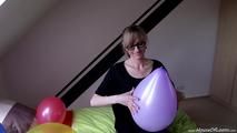 Balloon testing, her first experiences [NonPop]