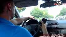 Fan verfolgt deutsche Blondine und bekommt blowjob