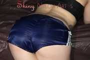 ***COURTNEY***NEW MODELL***watching Courtney during her workout with barbells wearing a sexy shiny nylon shorts and a top  (Pics)